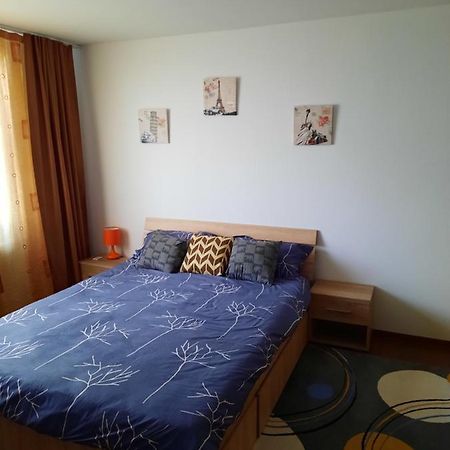 Garsoniera Regim Hotelier Piatra Neamţ Exterior foto